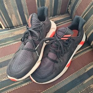 Adidas Edge XT Running Shoes